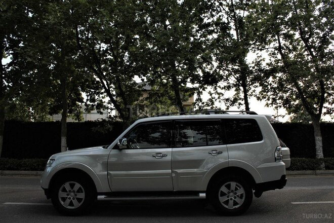 Mitsubishi Pajero 2008, 259,000 km - 3.0 l - Bakı