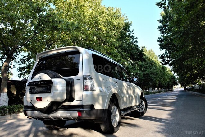 Mitsubishi Pajero 2008, 259,000 km - 3.0 l - Bakı