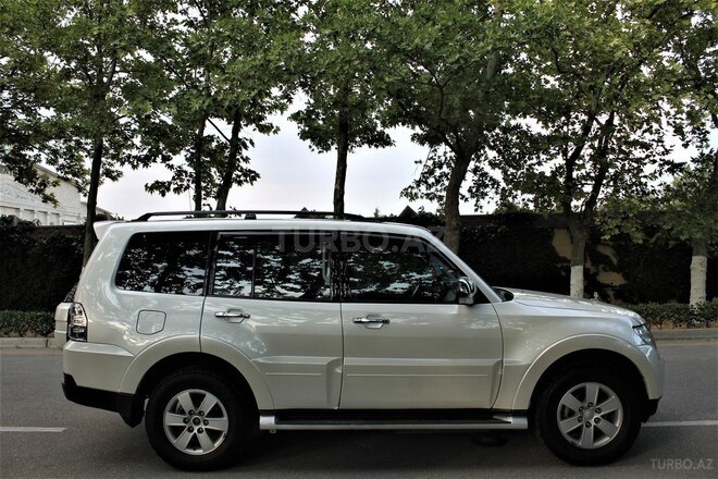 Mitsubishi Pajero 2008, 259,000 km - 3.0 l - Bakı