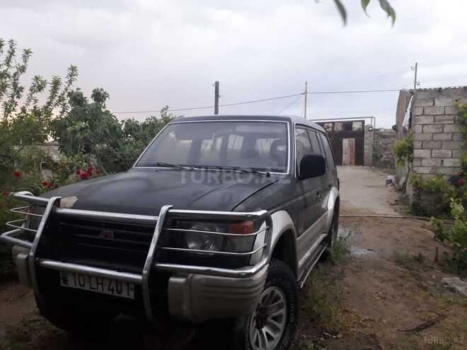 Mitsubishi Pajero 1992, 300,000 km - 2.5 л - Bakı