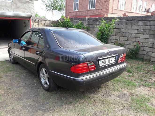 Mercedes E 240 1999, 273,000 km - 2.4 l - Lənkəran