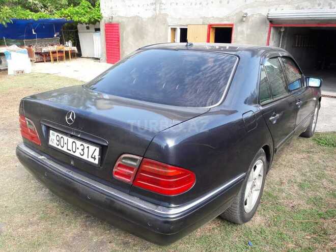 Mercedes E 240 1999, 273,000 km - 2.4 l - Lənkəran