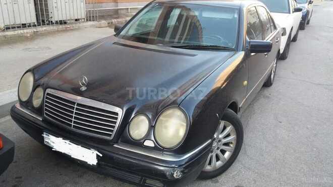 Mercedes E 220 1998, 270,000 km - 2.2 l - Bakı
