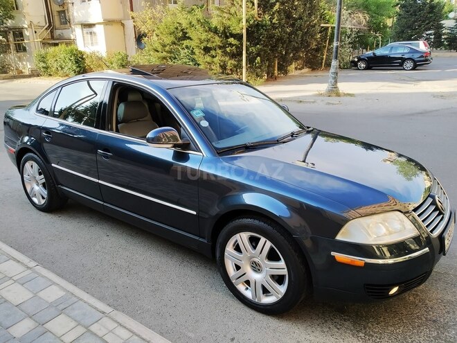 Volkswagen Passat 2004, 233,500 km - 1.8 l - Bakı