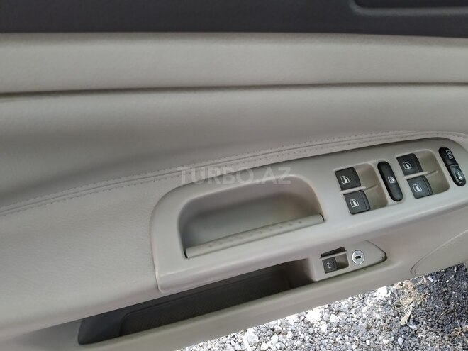 Volkswagen Passat 2004, 233,500 km - 1.8 l - Bakı