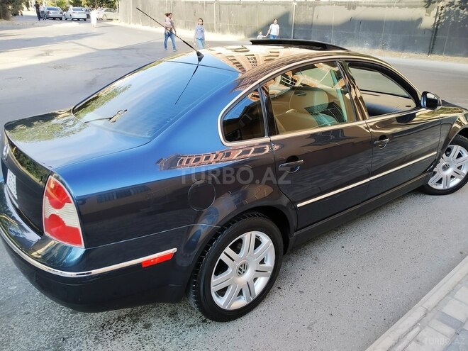 Volkswagen Passat 2004, 233,500 km - 1.8 l - Bakı