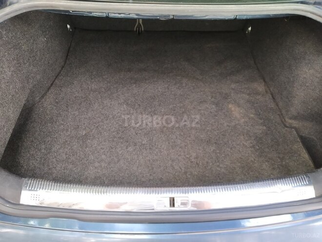 Volkswagen Passat 2004, 233,500 km - 1.8 l - Bakı