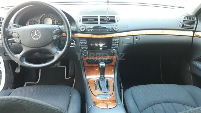 Mercedes E 220 2007, 163,500 km - 2.2 l - Bakı