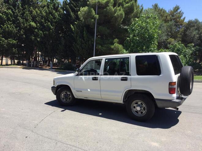 Isuzu  1995, 413,000 km - 3.1 л - Sumqayıt