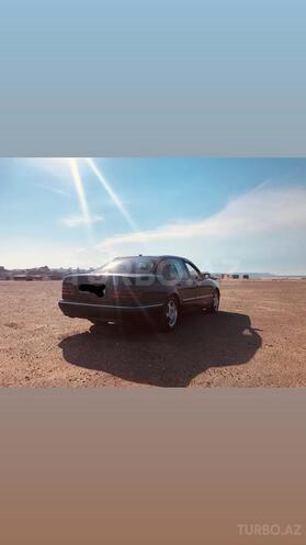 Mercedes E 270 2001, 420,000 km - 2.7 l - Bakı