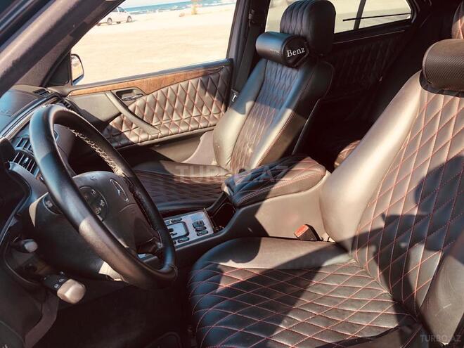 Mercedes E 270 2001, 420,000 km - 2.7 l - Bakı