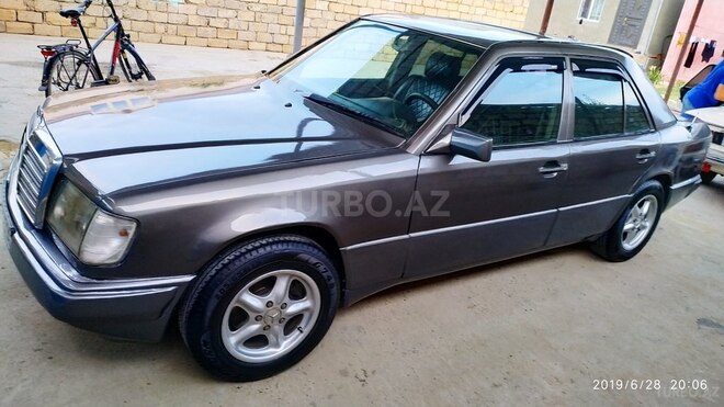 Mercedes E 230 1992, 337,313 km - 2.3 l - Şirvan