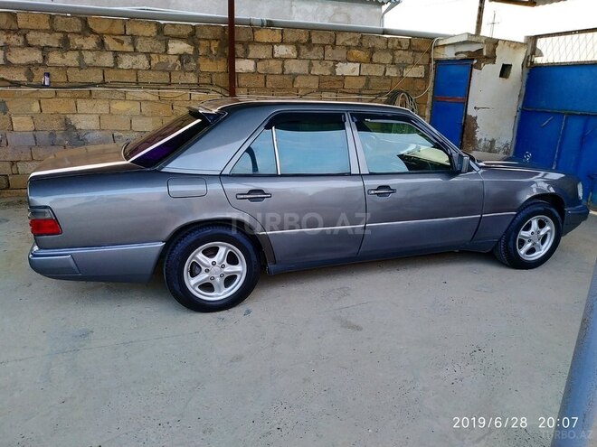 Mercedes E 230 1992, 337,313 km - 2.3 l - Şirvan