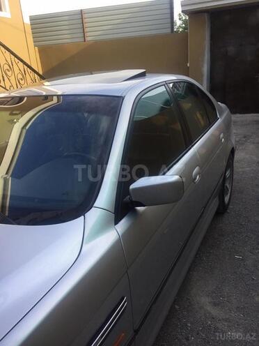BMW 528 1999, 270,000 km - 2.8 l - Bərdə