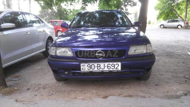 Opel Astra 1995, 438,000 km - 1.8 l - Bakı