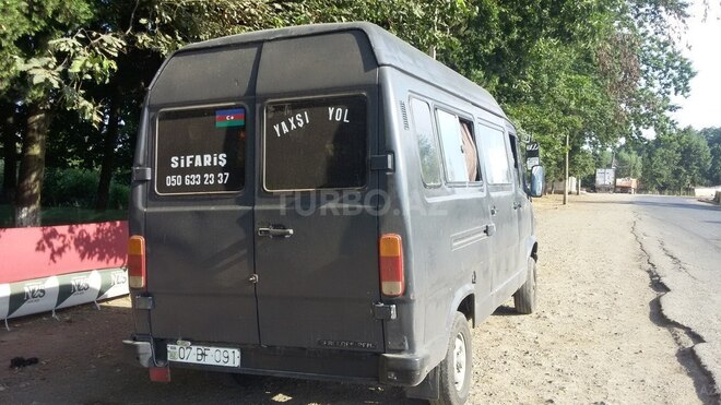 Mercedes 208 D 1991, 64,343 km - 2.5 l - Astara