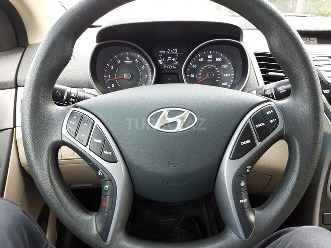 Hyundai Elantra 2015, 75,000 km - 1.8 l - Bakı