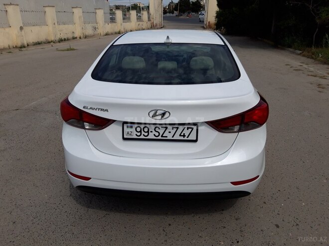 Hyundai Elantra 2015, 75,000 km - 1.8 l - Bakı