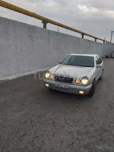 Mercedes E 200 1997, 354,241 km - 2.0 l - Bakı