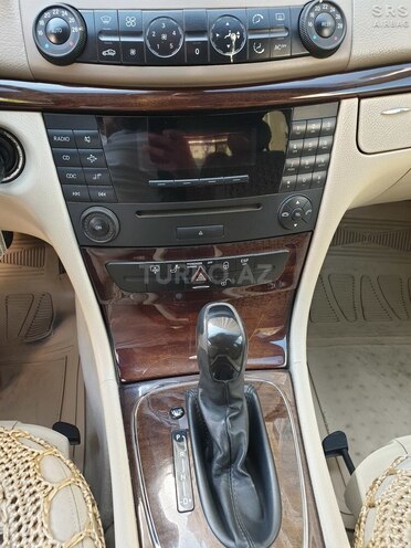 Mercedes E 240 2003, 339,000 km - 2.6 l - Bakı