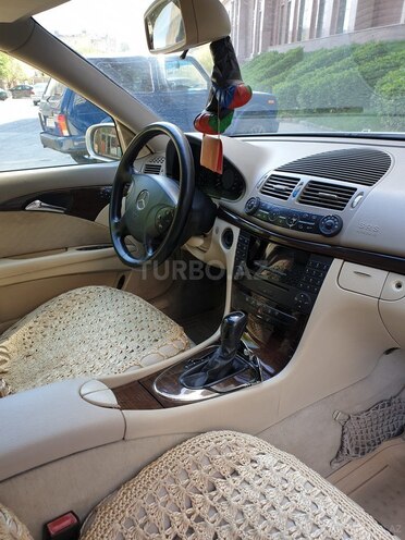 Mercedes E 240 2003, 339,000 km - 2.6 l - Bakı