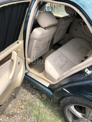 Mercedes C 180 1994, 311,000 km - 1.8 л - Qazax
