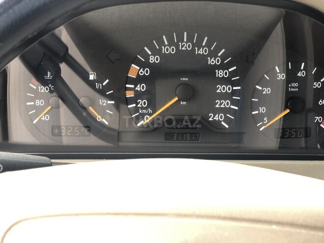 Mercedes C 180 1994, 311,000 km - 1.8 л - Qazax
