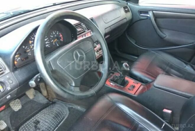Mercedes C 220 1999, 220,000 km - 2.2 л - Bakı