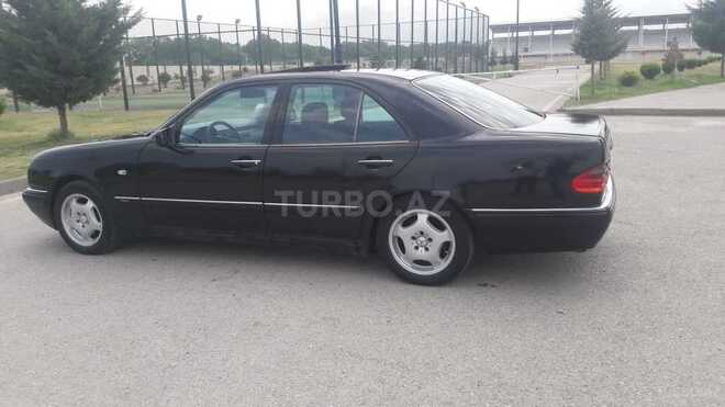 Mercedes E 240 1999, 300,000 km - 2.4 l - Xaçmaz