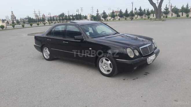 Mercedes E 240 1999, 300,000 km - 2.4 l - Xaçmaz
