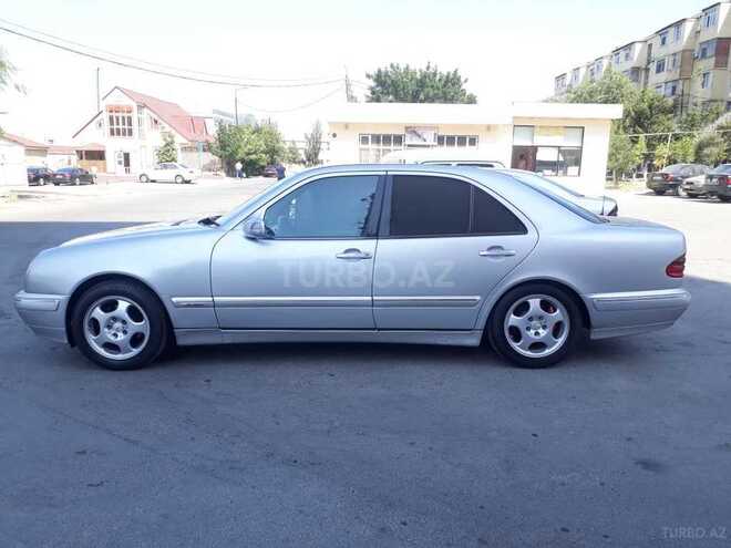 Mercedes E 240 2000, 219,000 km - 2.6 л - Sumqayıt