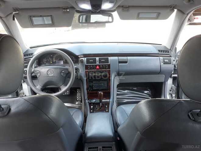 Mercedes E 240 2000, 219,000 km - 2.6 л - Sumqayıt