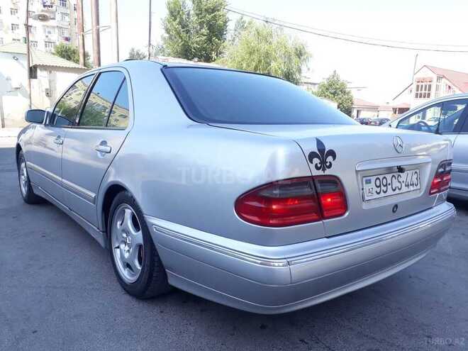 Mercedes E 240 2000, 219,000 km - 2.6 л - Sumqayıt