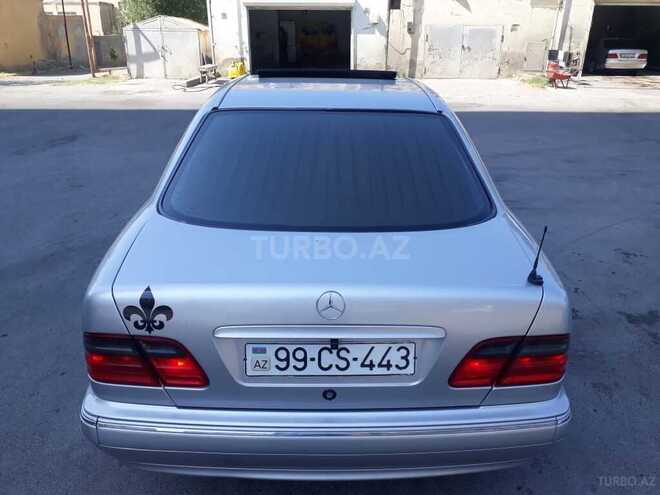 Mercedes E 240 2000, 219,000 km - 2.6 л - Sumqayıt