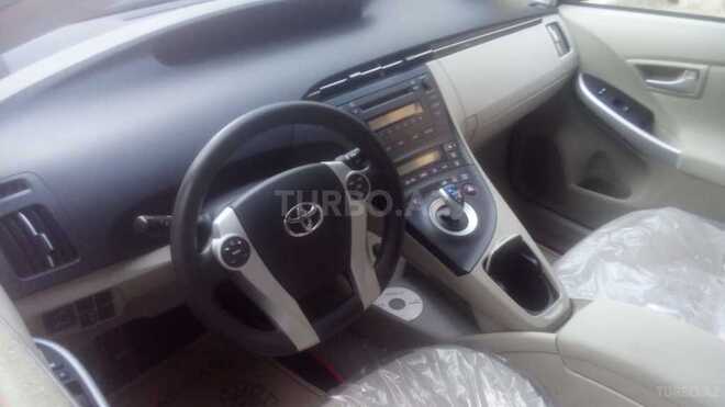 Toyota Prius 2011, 181,000 km - 1.8 l - Bakı