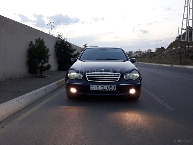 Mercedes C 320 2001, 280,000 km - 3.2 l - Bakı