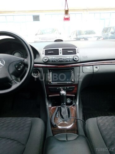 Mercedes E 220 2003, 280,000 km - 2.2 l - Bakı