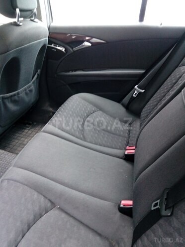 Mercedes E 220 2003, 280,000 km - 2.2 l - Bakı