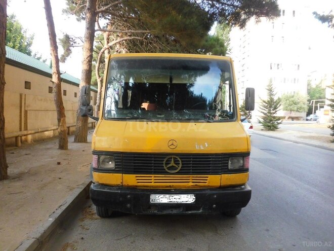 Mercedes 508 1990, 236,000 km - 2.3 l - Bakı