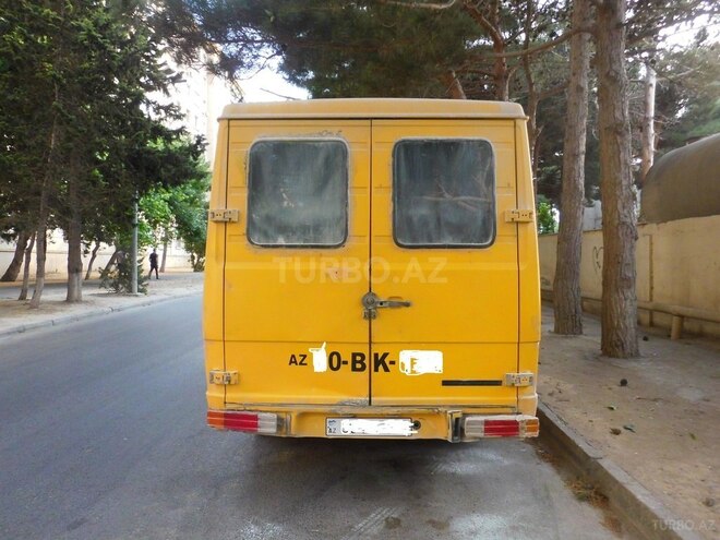 Mercedes 508 1990, 236,000 km - 2.3 l - Bakı