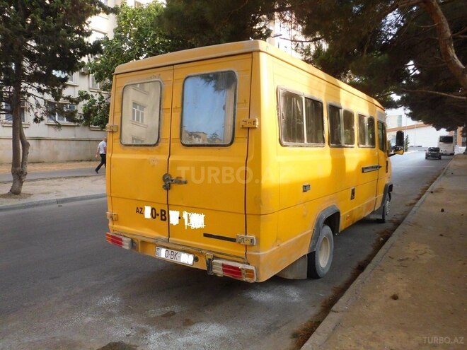 Mercedes 508 1990, 236,000 km - 2.3 l - Bakı