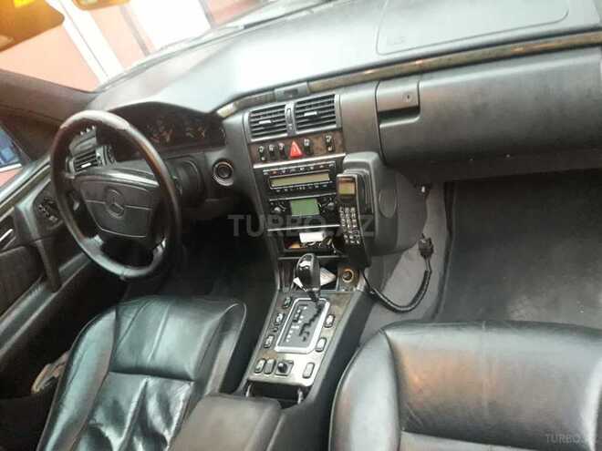 Mercedes E 240 1999, 420,000 km - 2.4 л - Bakı