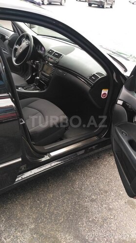 Mercedes E 220 2007, 260,000 km - 2.2 l - Bakı