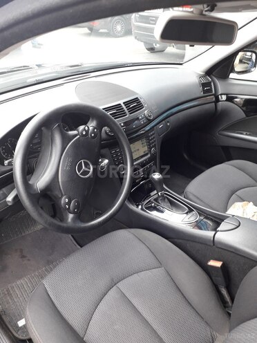 Mercedes E 220 2007, 260,000 km - 2.2 l - Bakı