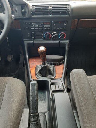 BMW 520 1995, 235,000 km - 2.0 l - Bakı