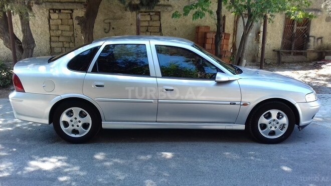 Opel Vectra 1999, 198,878 km - 1.6 л - Bakı