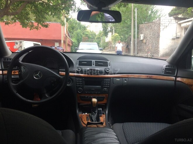 Mercedes E 320 2002, 342,000 km - 3.2 л - Bakı