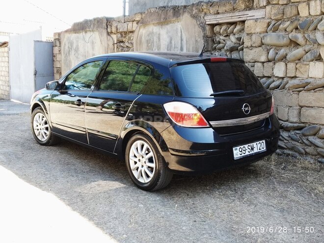 Opel Astra 2005, 15,000 km - 1.4 l - Qusar