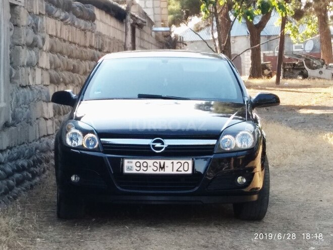 Opel Astra 2005, 15,000 km - 1.4 l - Qusar