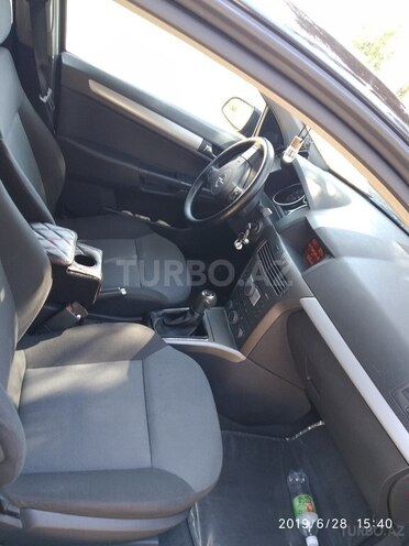 Opel Astra 2005, 15,000 km - 1.4 l - Qusar